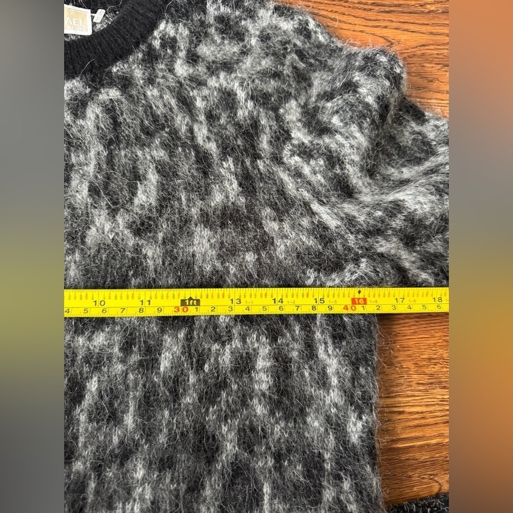 MICHAEL KORS alpaca mohair cropped cheetah print sweater (XS) - Picture 8 of 8